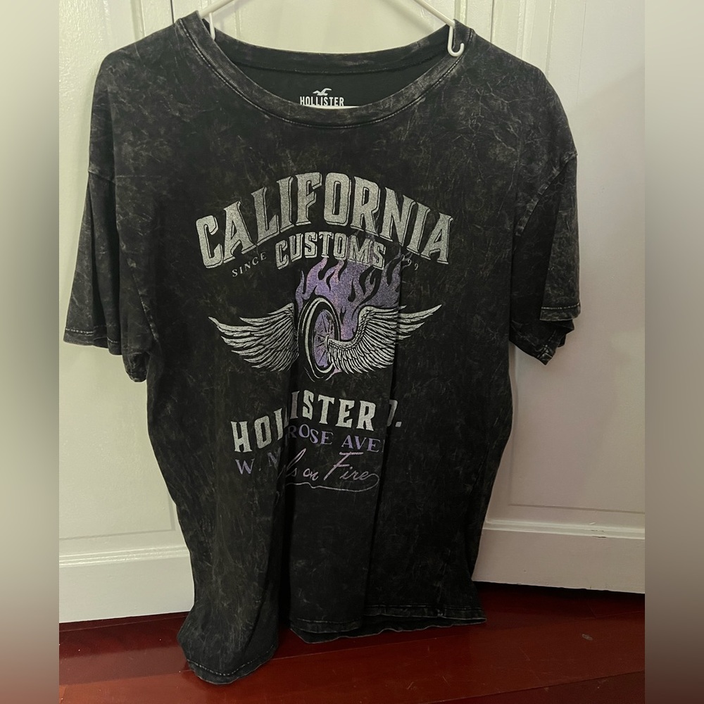 oversized hollister shirt